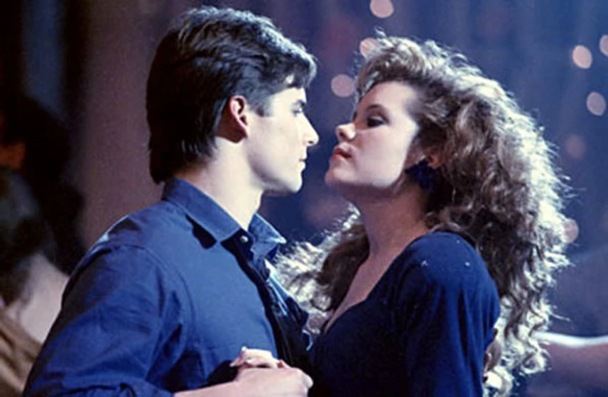 Robyn Lively y Dan Gauthier en una-disparatada-bruja-en-la-universidad