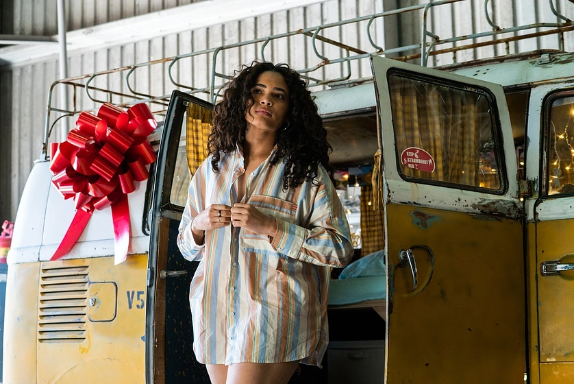 Annelise Cepero en holiday-harmony