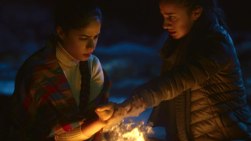 Prasanna Bisht y Mansi Multani en bokshi