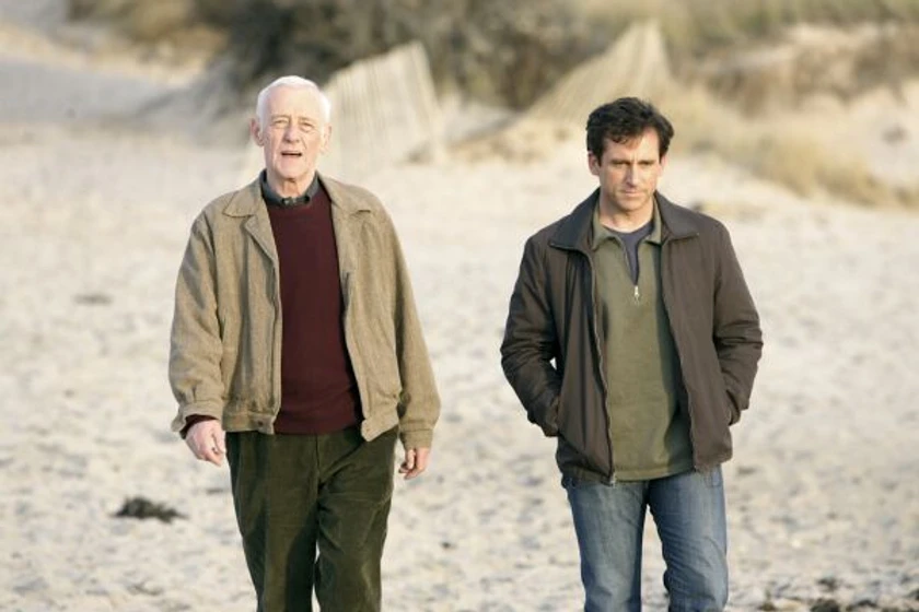 John Mahoney y Steve Carell en Como la vida misma
