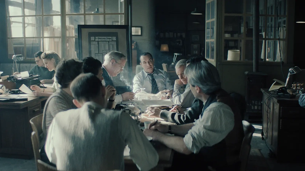 Jean Dujardin en the-rays-and-shadows