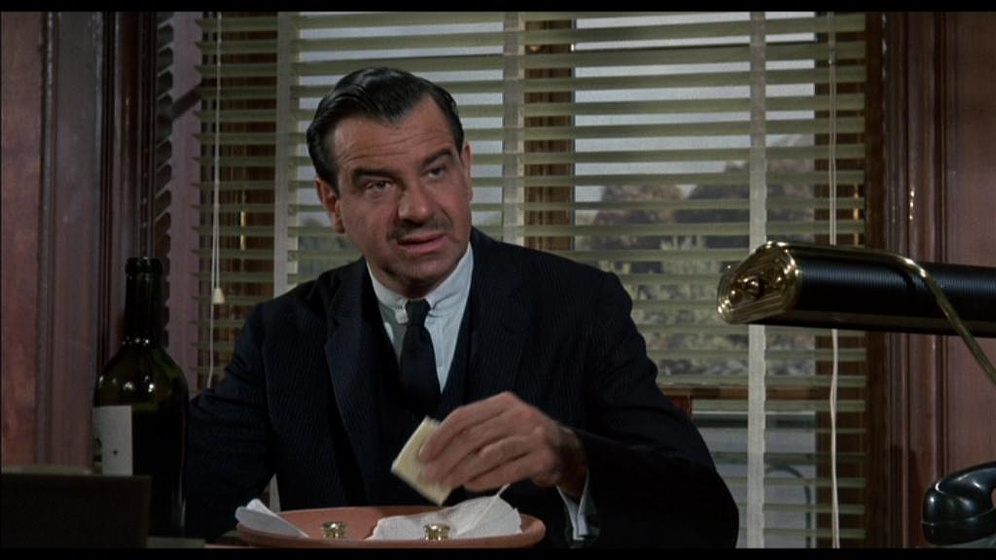 Walter Matthau en Charada