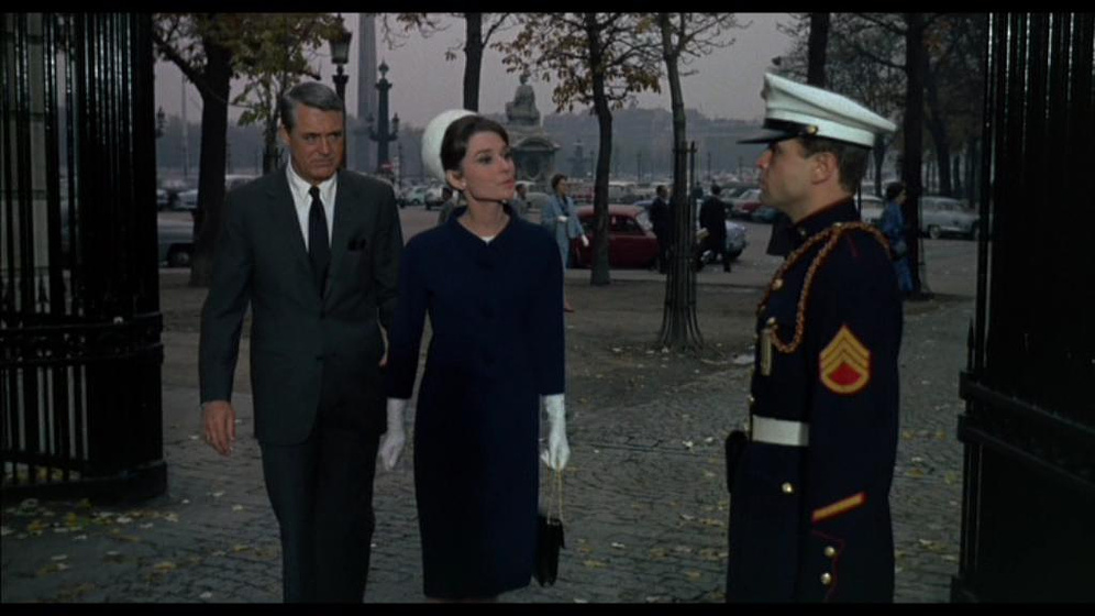 Cary Grant y Audrey Hepburn en Charada