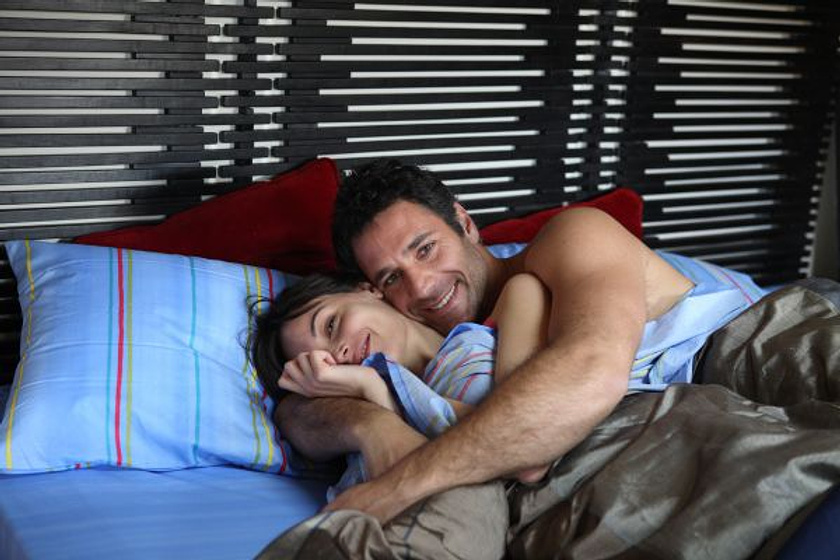 Raoul Bova y Michela Quattrociocche en Perdona Pero Quiero Casarme Contigo