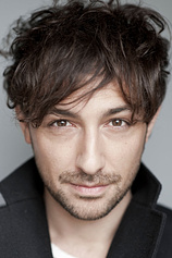 picture of actor Alex Zane