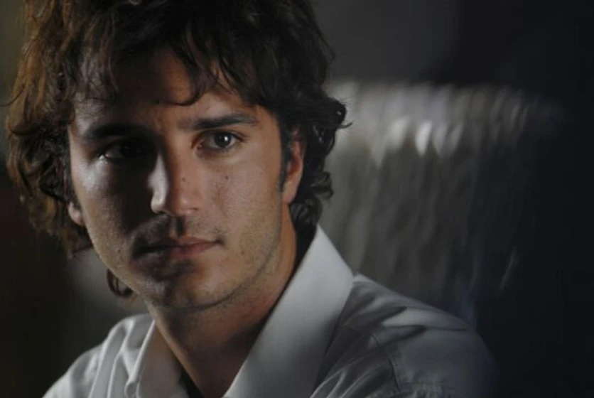Nicolas Vaporidis en questa-notte-e-ancora-nostra-la-noche-es-nuestra
