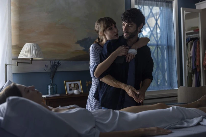 Javier Rey y Almudena Amor en la-mujer-dormida