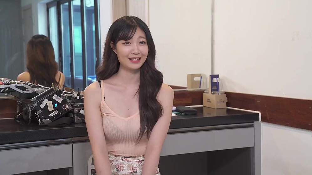 Imagen de 24 Year Old Yoon Yul's Sexy Breasts