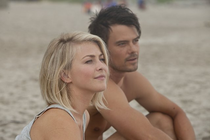 Josh Duhamel y Julianne Hough en Un Lugar donde refugiarse