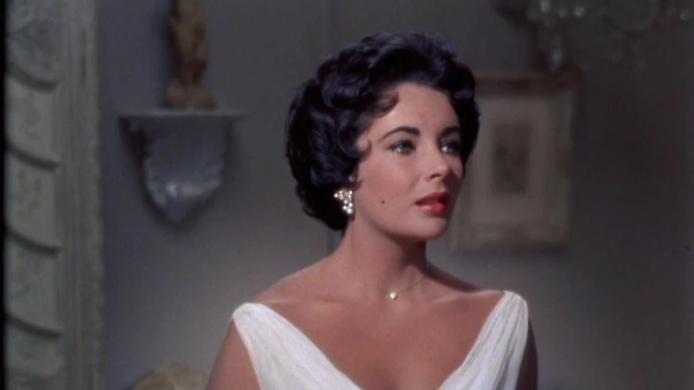 Elizabeth Taylor en la-gata-sobre-el-tejado-de-zinc