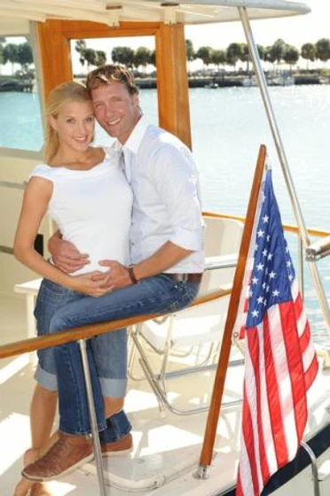 Eva-Maria Grein von Friedl y Patrik Fichte en luna-de-miel-en-florida-rumbo-al-paraiso