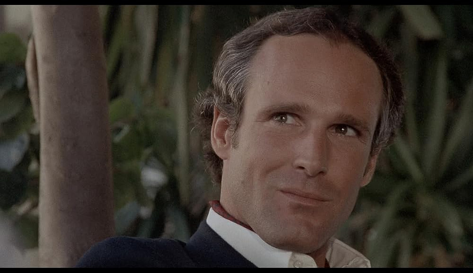 Ian Hunter en La Maldición del Ídolo