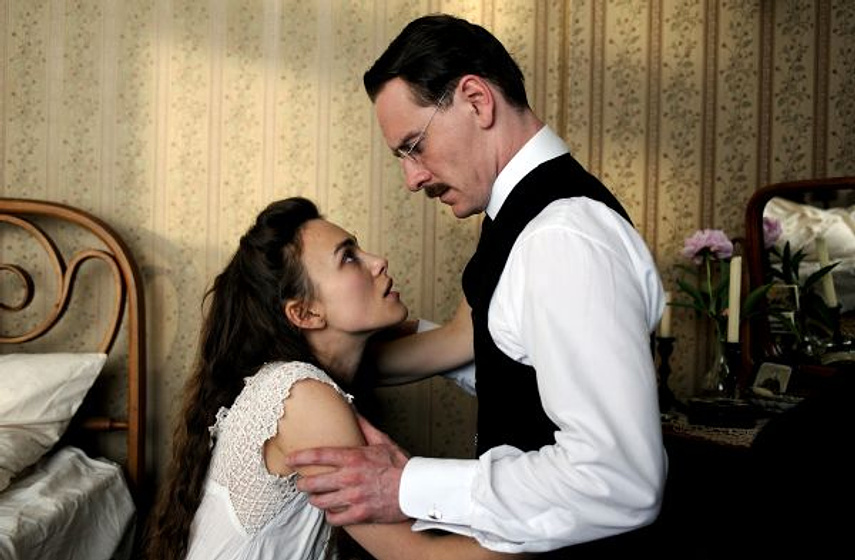 Keira Knightley y Michael Fassbender en Un Método Peligroso