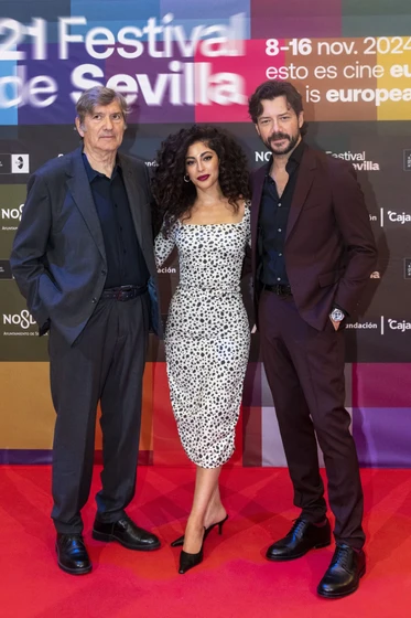 Gerardo Herrero, Álvaro Morte y Mina El Hammani en raqa (Festival de Sevilla. Noviembre 2024)