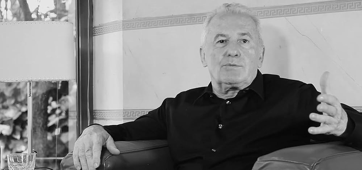 Víctor Manuel en Víctor Manuel: el abuelo Víctor