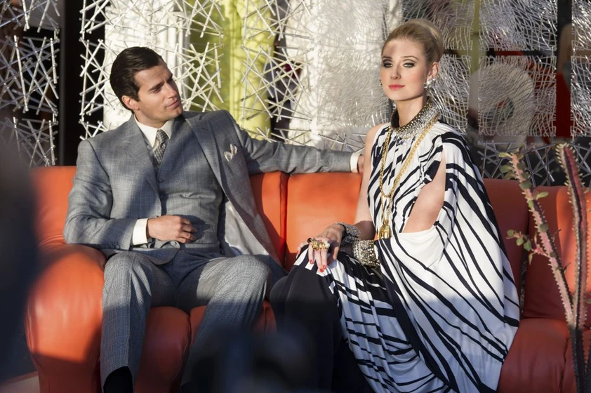 Henry Cavill y Elizabeth Debicki en operacion-u-n-c-l-e