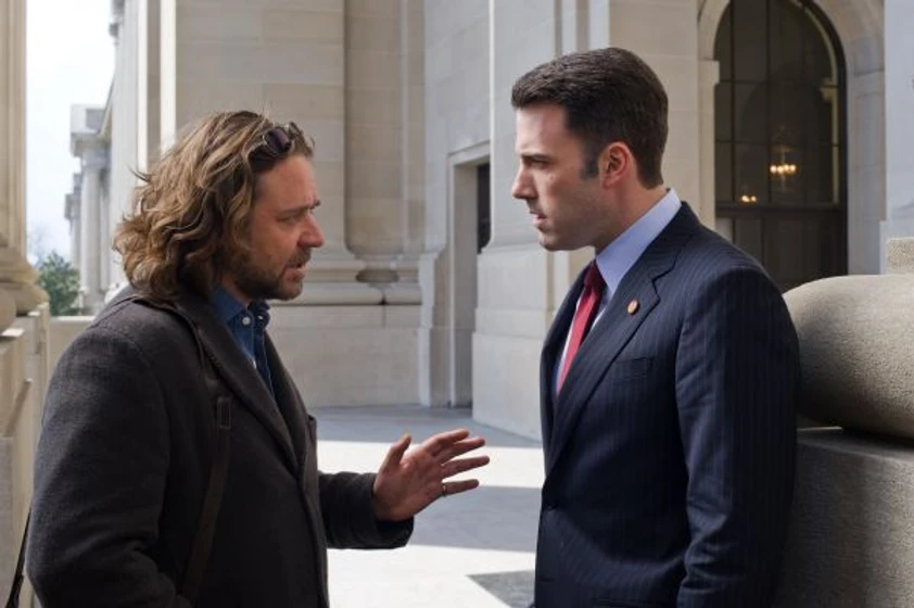 Ben Affleck y Russell Crowe en la-sombra-del-poder