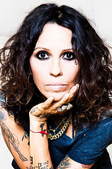 photo of person Linda Perry