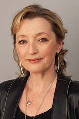 picture of actor Lesley Manville