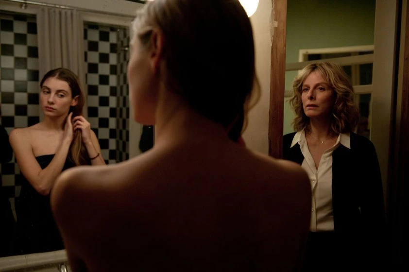 Karin Viard y Dara Tombroff en algo-celosa