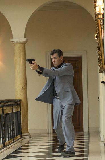 Pierce Brosnan en La Conspiración de Noviembre