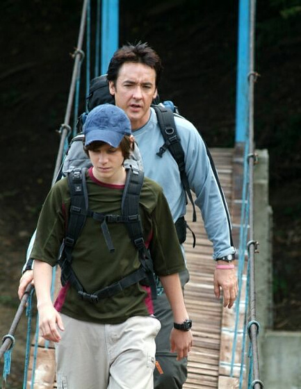 John Cusack y Jamie Anderson en The Contract