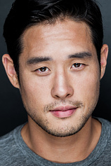 picture of actor Raymond Lee [X]