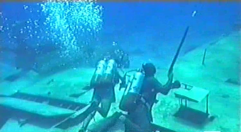Imagen de Bermudas: La Cueva de los Tiburones