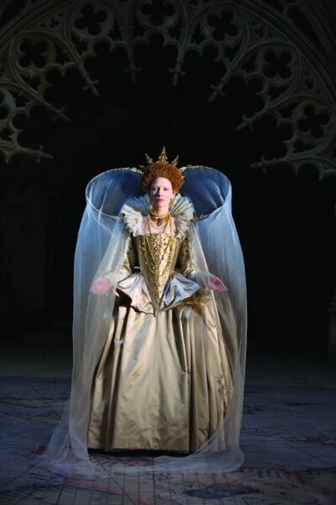 Cate Blanchett en Elizabeth. La Edad de Oro