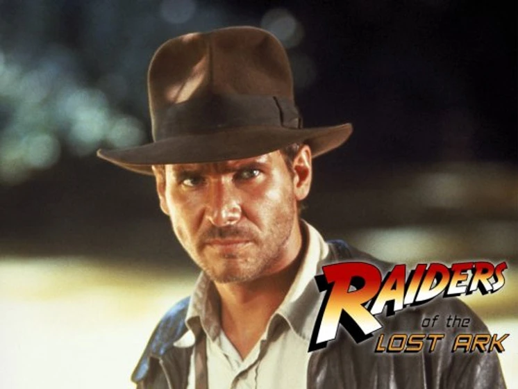 Harrison Ford en Indiana Jones en Busca del Arca Perdida (Cartel promocional)