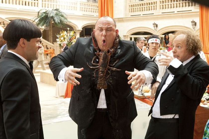 Sean Hayes, Chris Diamantopoulos y Will Sasso en Los Tres Chiflados