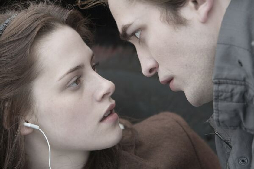 Kristen Stewart y Robert Pattinson en Crepúsculo