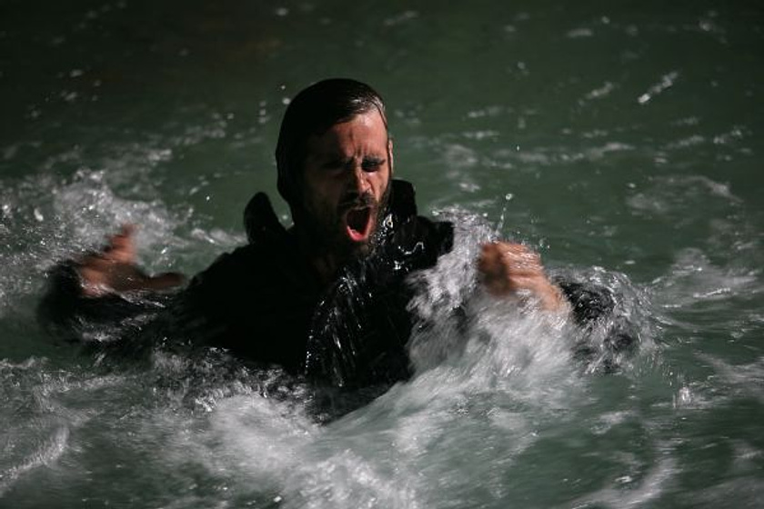 Colin Farrell [I] en Triage