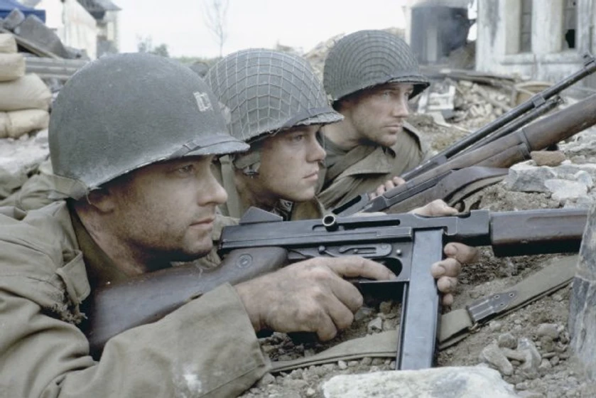 Edward Burns, Tom Hanks y Matt Damon en Salvar al Soldado Ryan