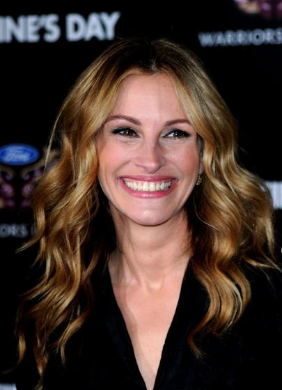 Julia Roberts en historias-de-san-valentin (Premiere L.A.)