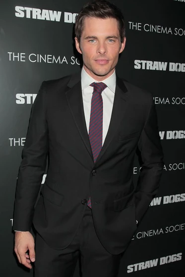 James Marsden en perros-de-paja-2011 (Premiere en New York. Septiembre 2011)