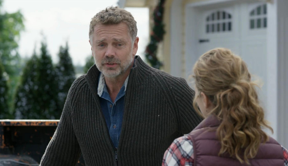 John Schneider en navidad-entre-las-flores