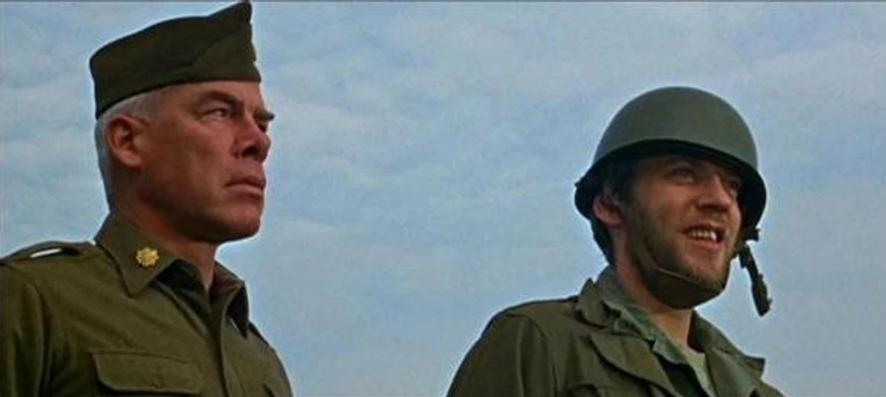 Lee Marvin y Donald Sutherland en Doce del Patíbulo