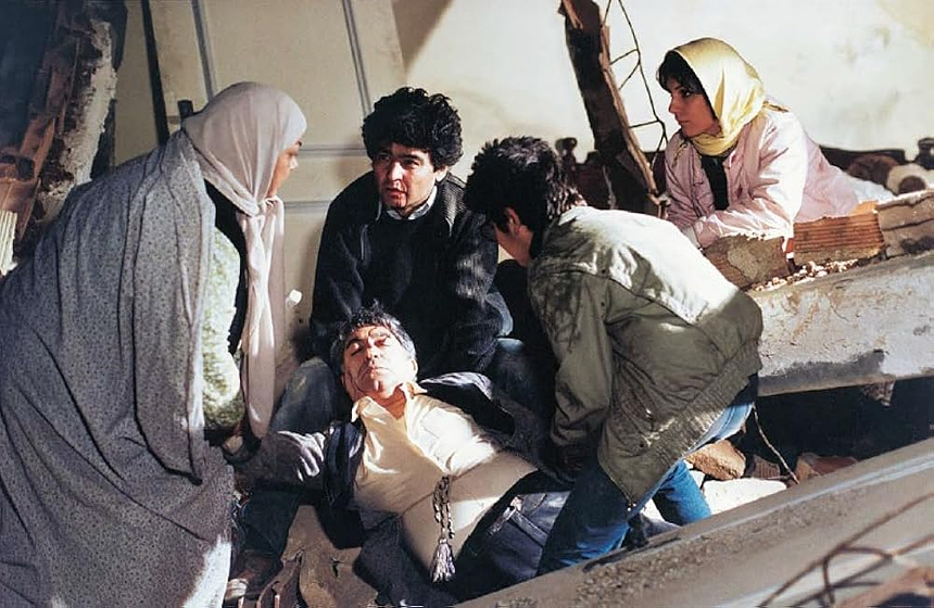 Ezzatolah Entezami en The Tenants