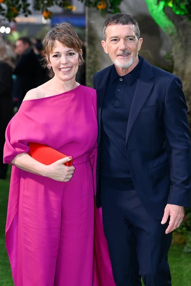 Antonio Banderas y Olivia Colman en paddington-aventura-en-la-selva (Premiere en Londres. Noviembre de 2024)