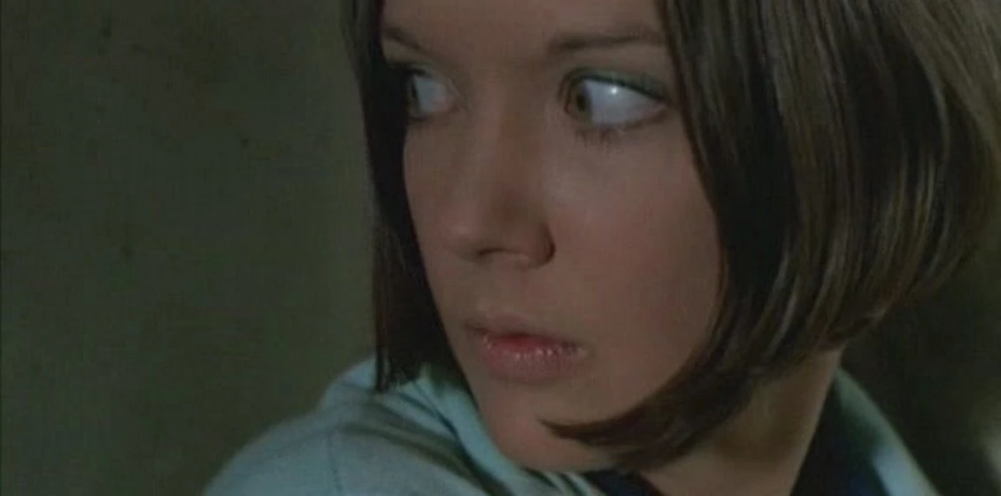 Pamela Franklin en de-repente-la-oscuridad