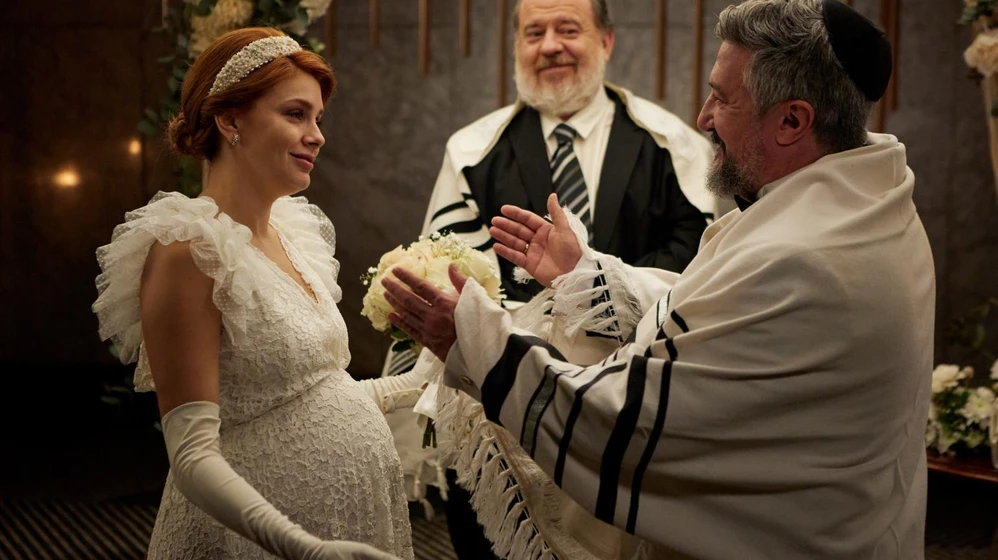Natalie Pérez en mazel-tov