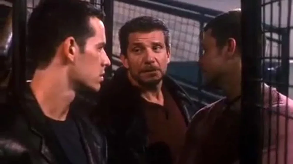 Joe Sabatino y Matt Mullins en bloodfist-2050