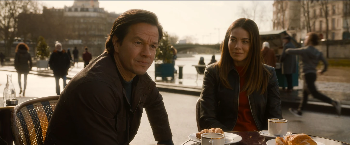 Mark Wahlberg y Michelle Monaghan en plan-en-familia-2
