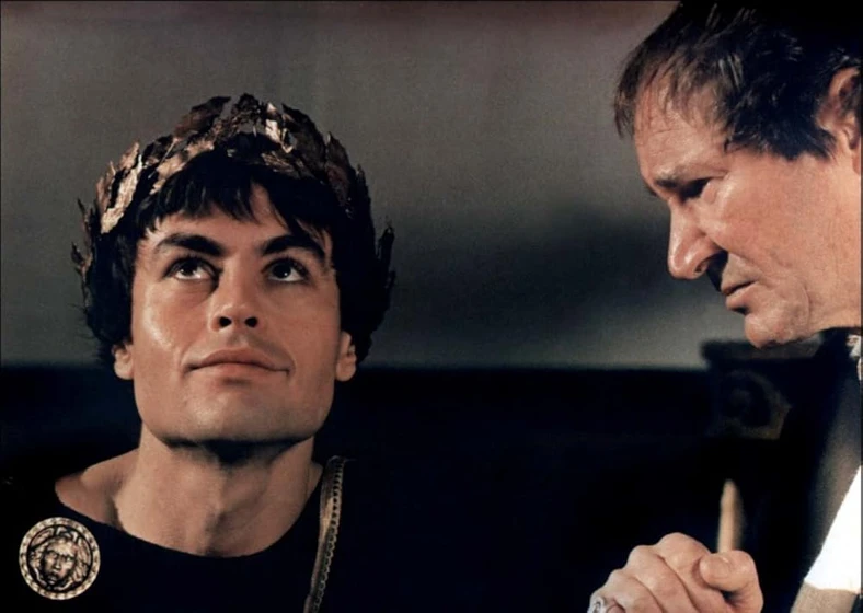 Charles Borromel y David Brandon en caligula-3-la-historia-jamas-contada