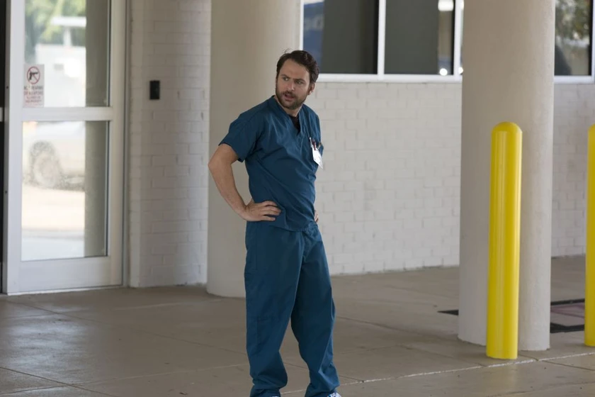Charlie Day [II] en los-hollar