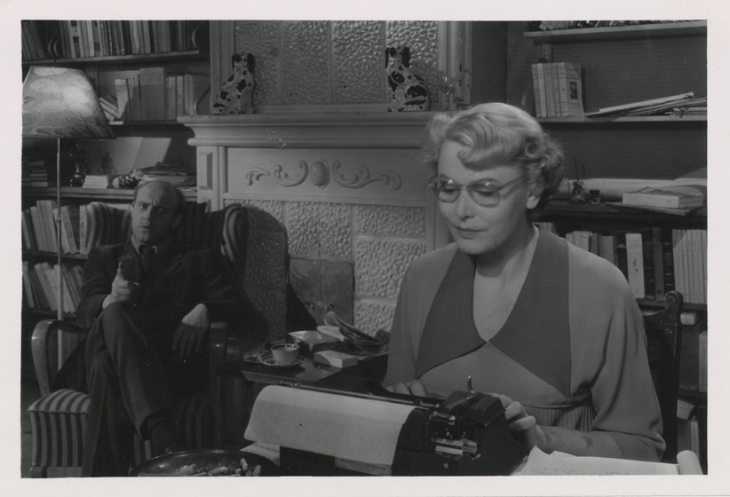 Imagen de girl-with-hyacinths
