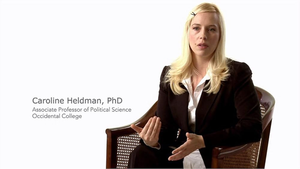 Caroline Heldman en miss-escaparate