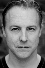photo of person Samuel West