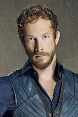 picture of actor Kristen Holden-Ried